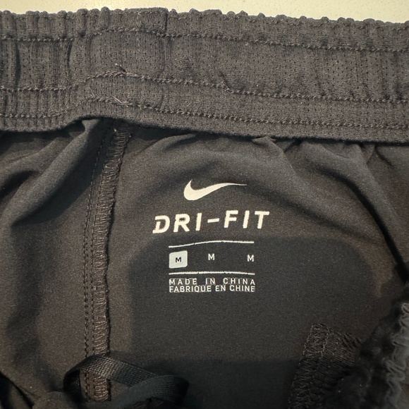 Nike Dri-FIT Jogger - LIKE NEW π₯ - Picture 4 of 5